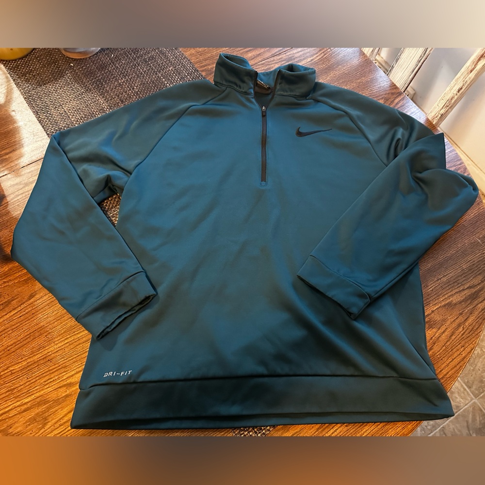 Men’s large Nike pullover